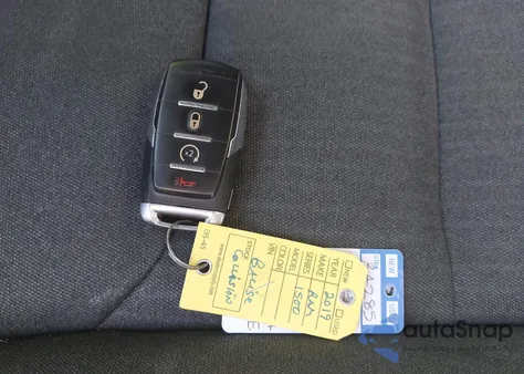 2019 Ram 1500 Big Horn/Lone Star 4X4 5'7 Box from USA, damaged, VIN 1C6SRFFT1KN885664